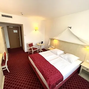 **** מלון Chateau Kurfuerstendamm גרמניה